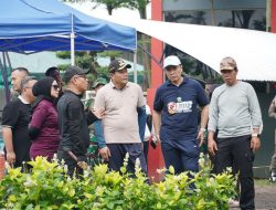 Plt Bupati Subandi Ikut Kerja Bakti Bersama Warga Sidoarjo