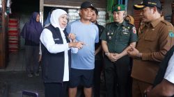 Gubernur Jatim Khofifah Indar Parawansa dan Bupati Sidoarjo Subandi, Tinjau Distribusi Beras SPHP di Pasar Larangan Sidoarjo Secara Langsung
