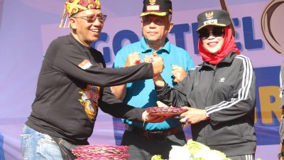 Wakil Bupati Mimik Idayana Tandai Kongres VI Kosti dengan Ngonthel Bareng